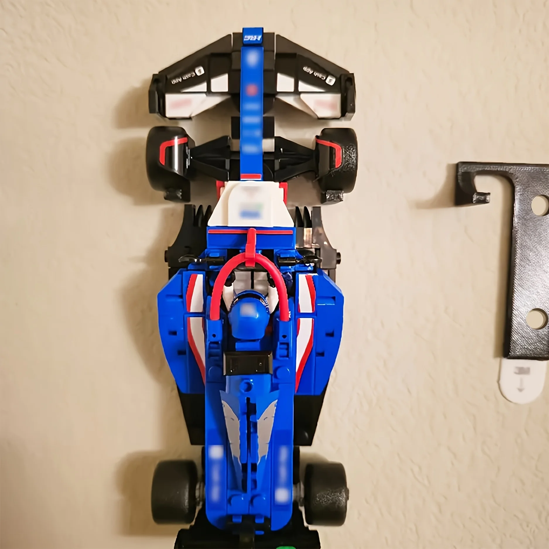 1個入り 車用ディスプレイスタンド 壁掛け式 車モデル装飾棚 - Victor Racket Jetspeed のレビューと価格